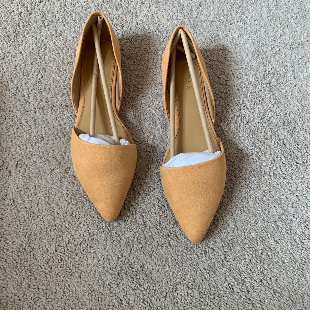 New In Box - J. Crew Womens Size 9

Retails for $118.00.    Selling for $40